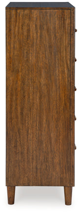 Lyncott Brown Chest of Drawers - B615-46 - Luna Furniture