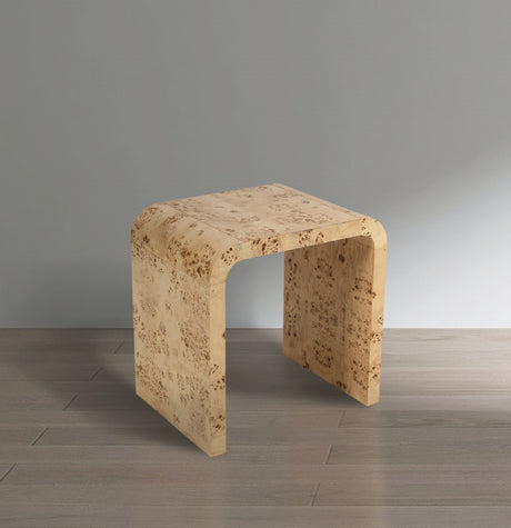 Cresthill Natural End Table from Meridian - Luna Furniture