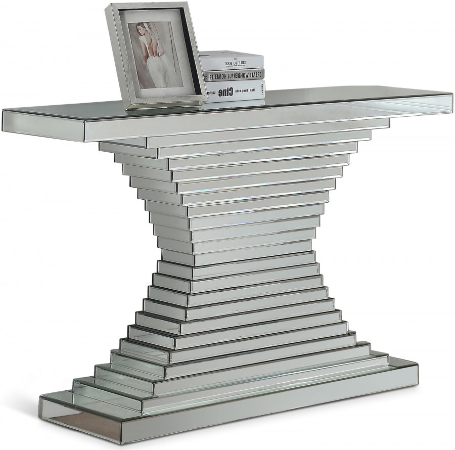 Nexus Console Table from Meridian - Luna Furniture