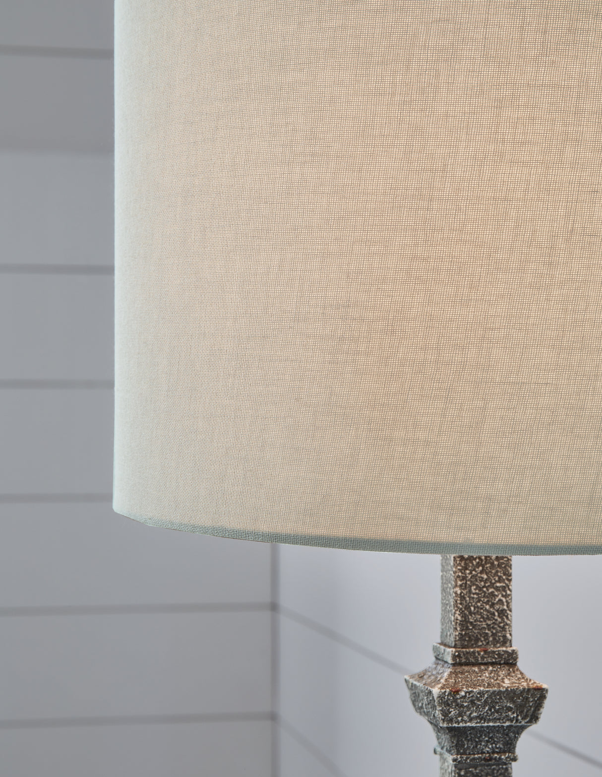 Oralieville Distressed Gray Accent Lamp - L208413 - Luna Furniture