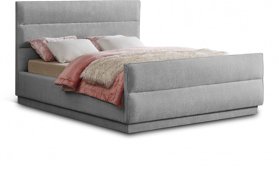 Paxton Chenille Fabric King Bed (3 Boxes) Grey from Meridian - Luna Furniture