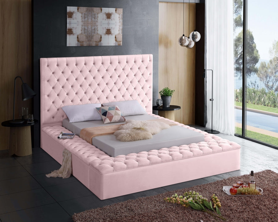 Bliss Pink Velvet Queen Bed from Meridian - Luna Furniture