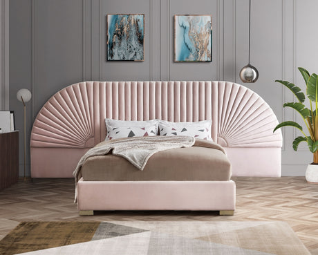 Cleo Pink Velvet Queen Bed from Meridian - Luna Furniture