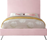 Jasmine Pink Velvet King Bed from Meridian - Luna Furniture