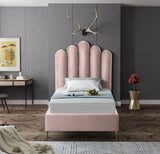 Lily Pink Velvet Twin Bed from Meridian - Luna Furniture