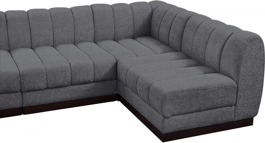 Quinn Chenille Fabric Sectional Grey from Meridian - Luna Furniture