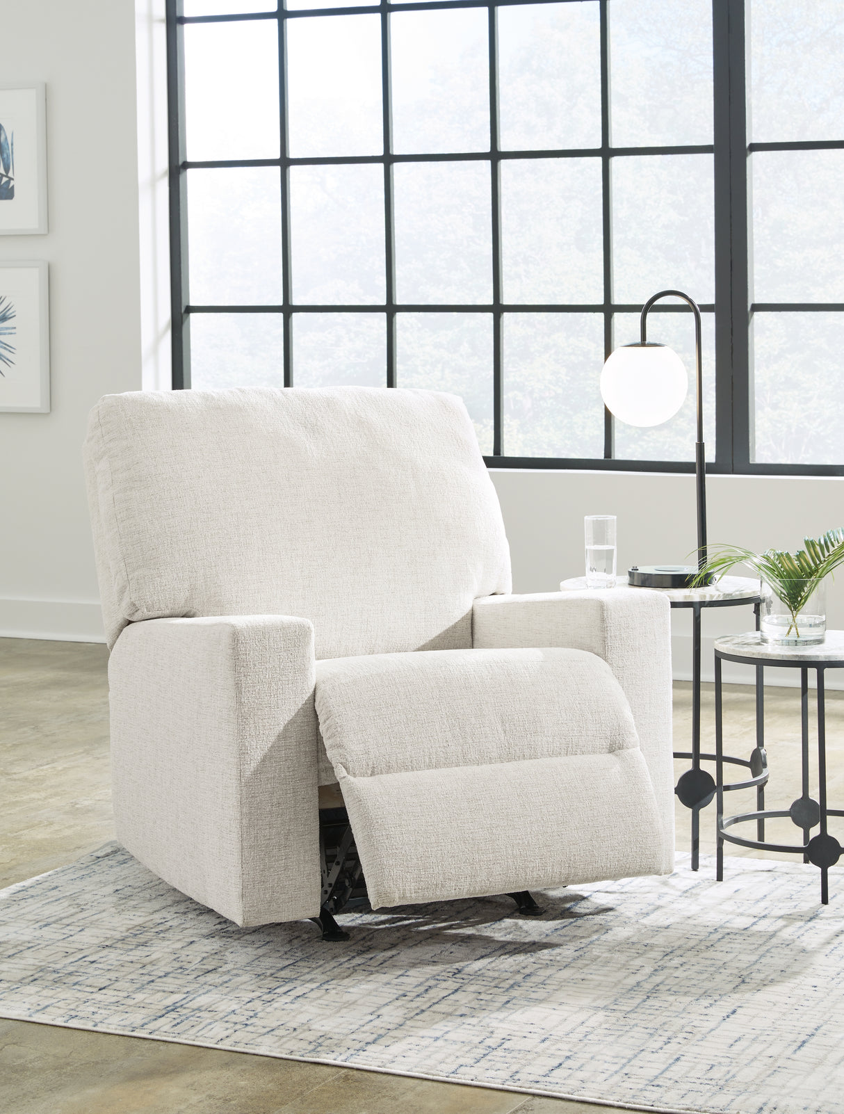 Rannis Snow Recliner - 5360325 - Luna Furniture