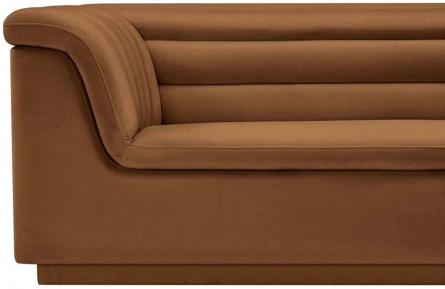 Saddle Cascade Velvet Fabric Loveseat from Meridian - Luna Furniture