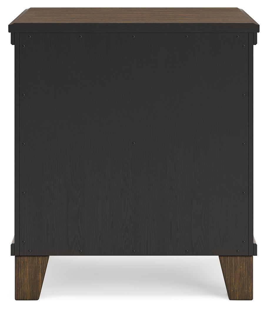 Shawbeck Medium Brown Nightstand from Ashley - Luna Furniture