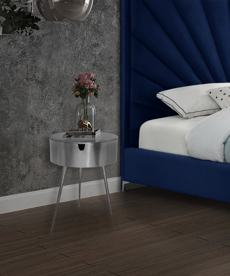 Bali Silver Side Table | Nightstand from Meridian - Luna Furniture