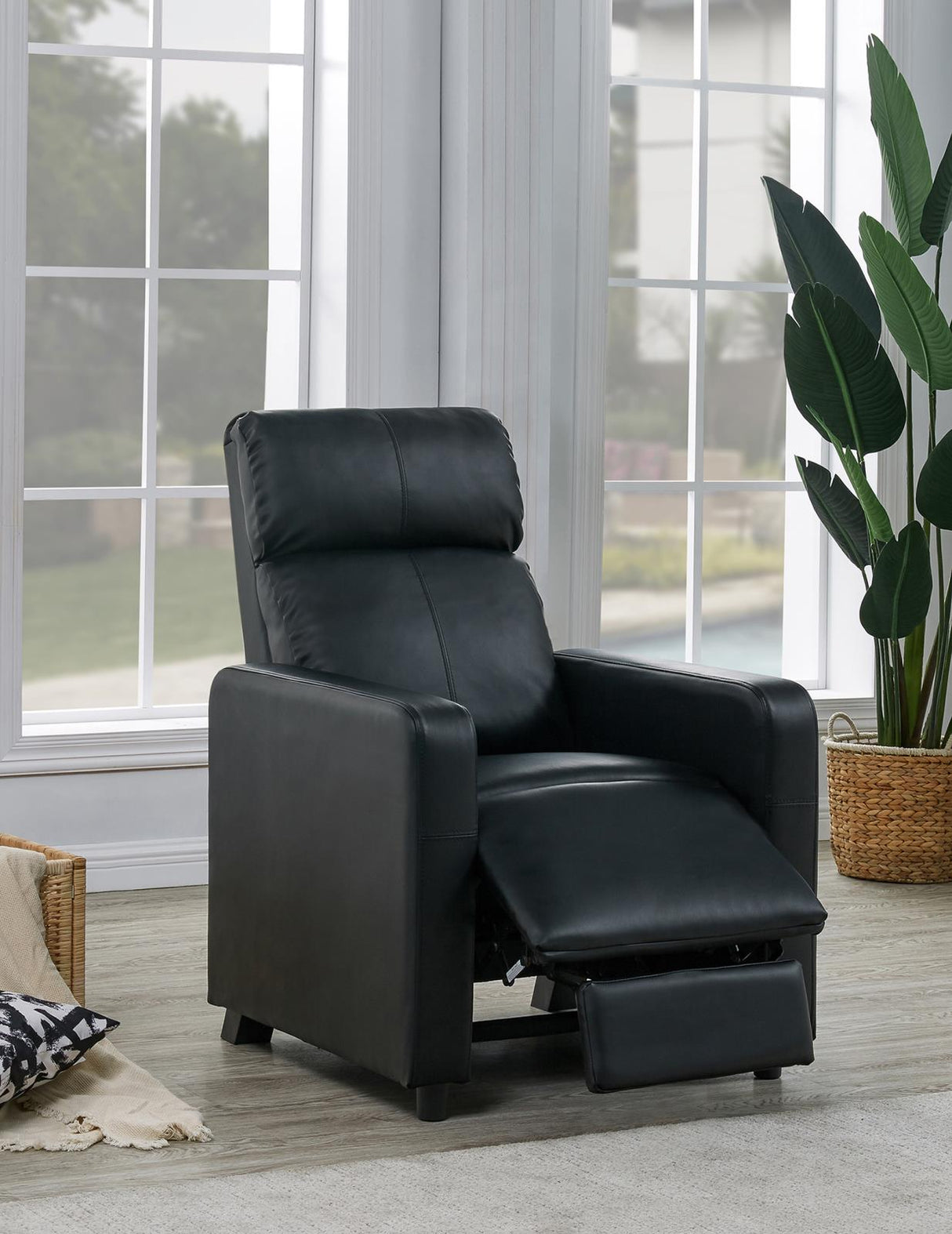 Toohey Home Theater Push Back Recliner Black from Coaster - Luna Furniture