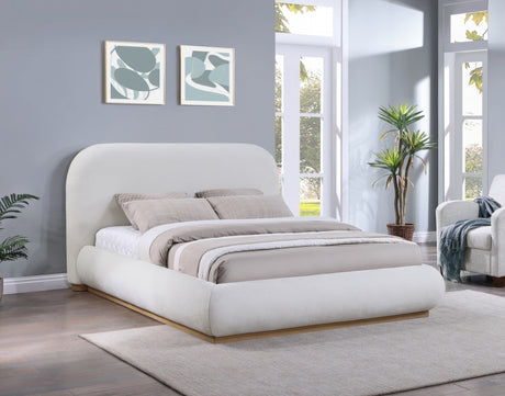 Vaughn Chenille Fabric King Bed Cream from Meridian - Luna Furniture