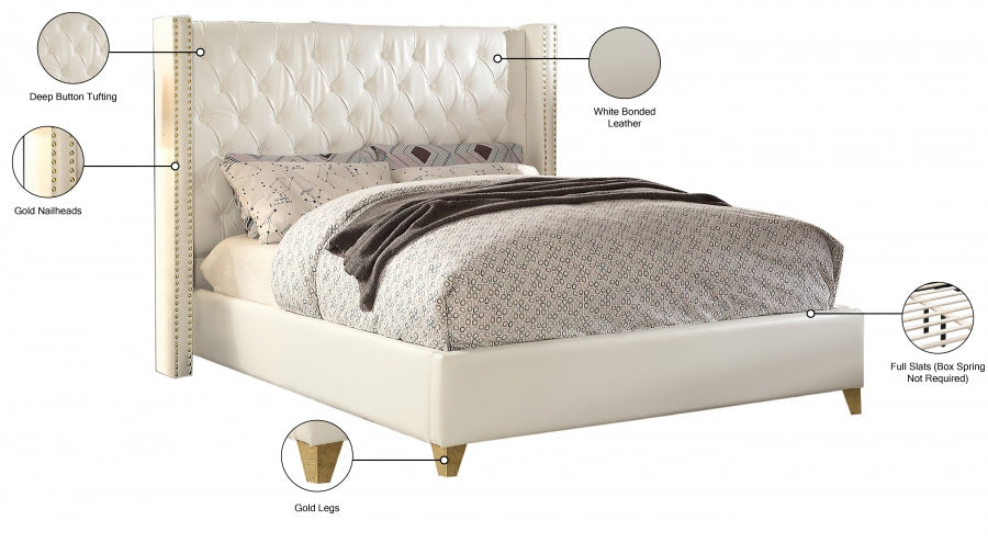 Soho White White Bonded Leather Queen Bed from Meridian - Luna Furniture