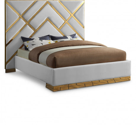 Vector White Faux Leather Queen Bed from Meridian - Luna Furniture