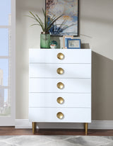 Zayne White Chest from Meridian - Luna Furniture