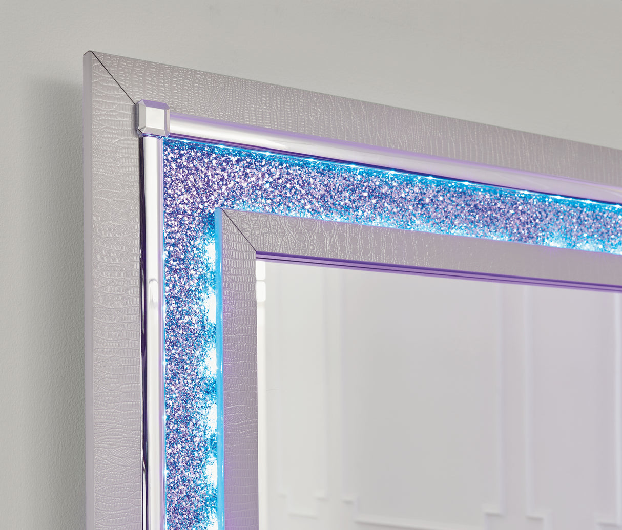 Zyniden Silver Bedroom Mirror from Ashley - Luna Furniture